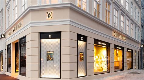 boutique boutique louis vuitton.